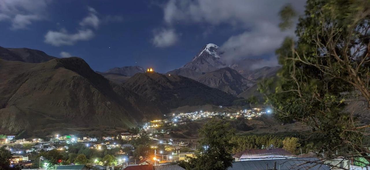 Hotel Nestt Kazbegi Ngoại thất bức ảnh