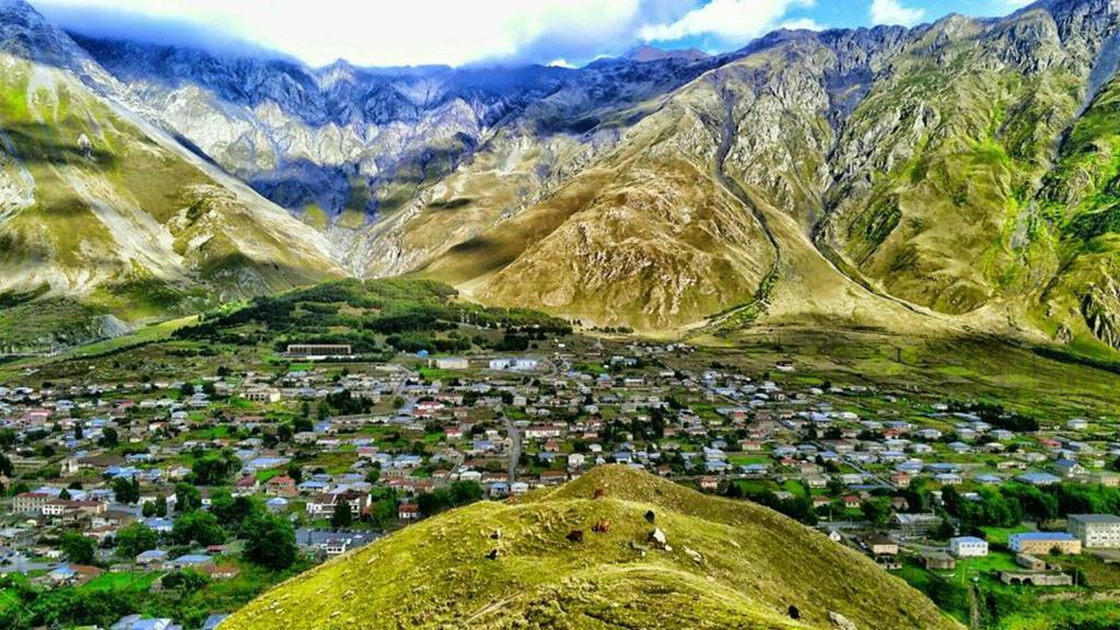 Hotel Nestt Kazbegi Ngoại thất bức ảnh